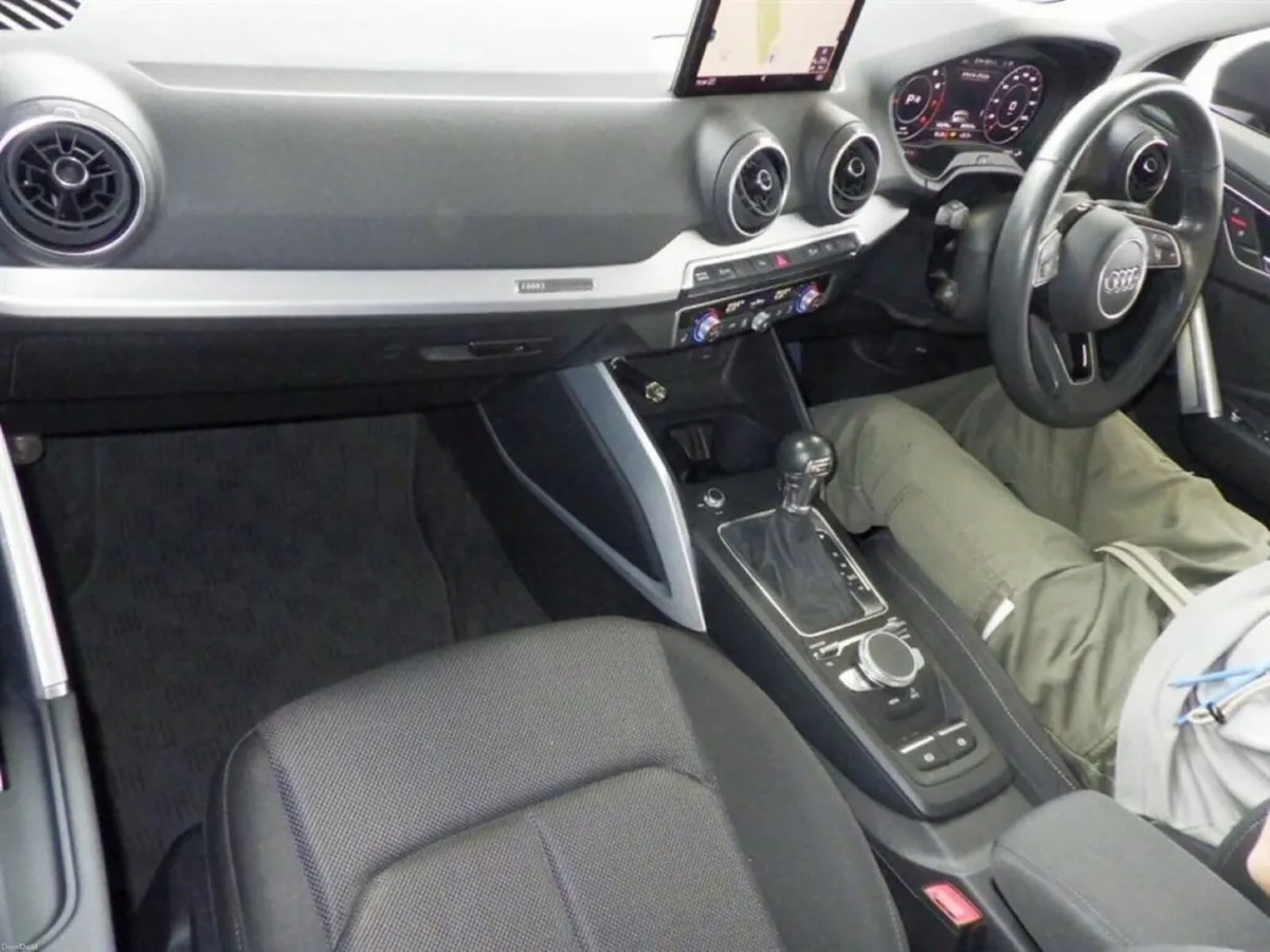 Audi Q2 FACTORY ALLOYS - REVERSE CAMERA - ELECTRIC - Image 3