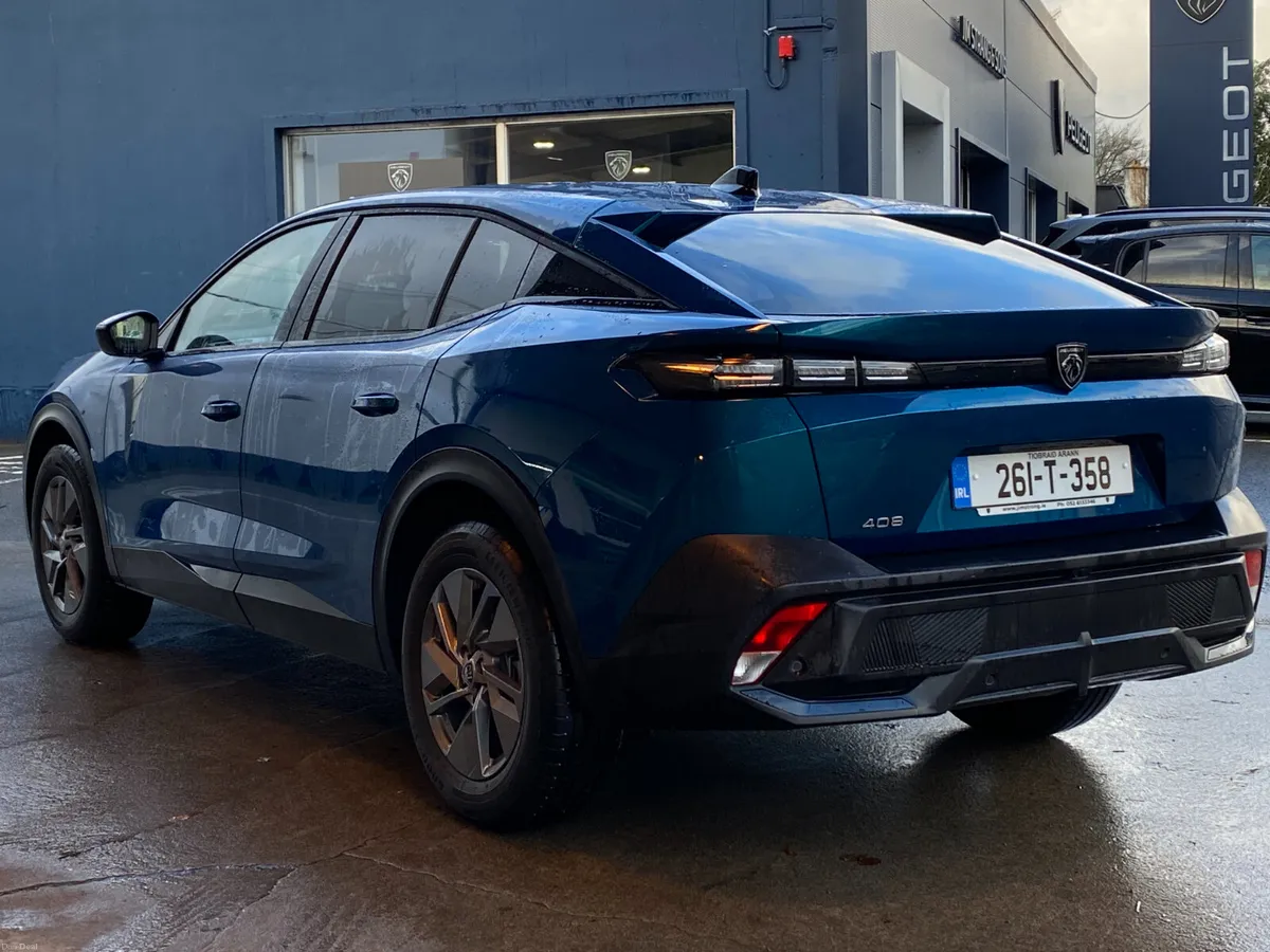 Peugeot 408 Hybrid 145BHP e-DCS6 Allure Auto - Image 3
