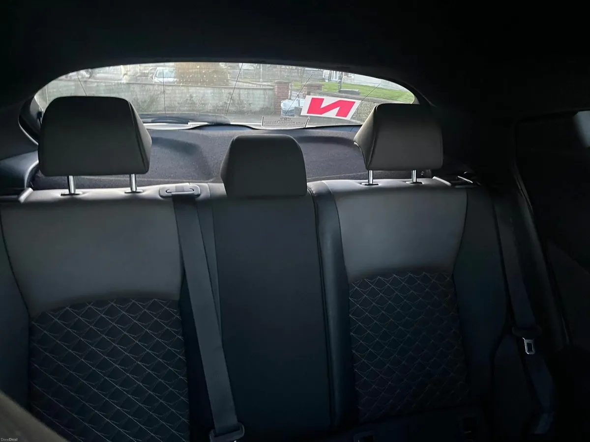 Toyota C-HR sol 2021 1.8 Hybrid - Image 4