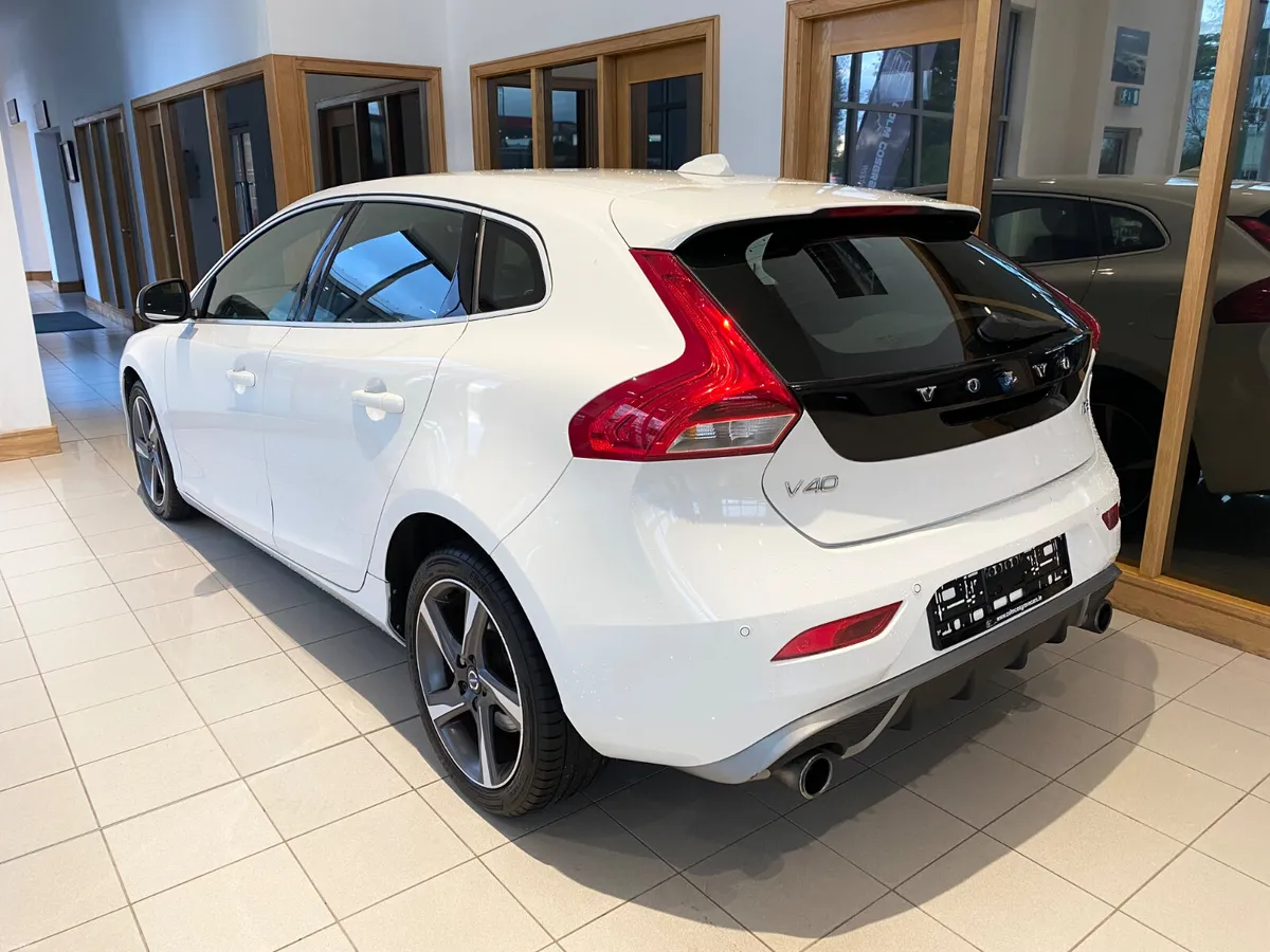 Volvo V40 2016 R-Design DEPOSIT TAKEN - Image 4