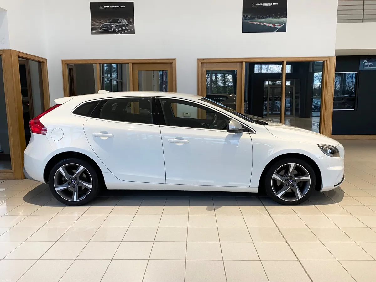 Volvo V40 2016 R-Design DEPOSIT TAKEN - Image 2