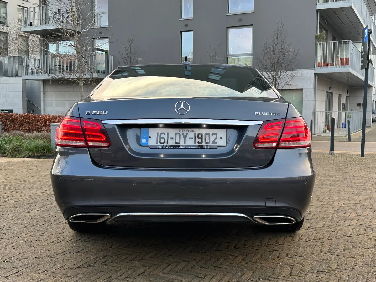 Mercedes-Benz E-Class 2016 E200 - Image 4