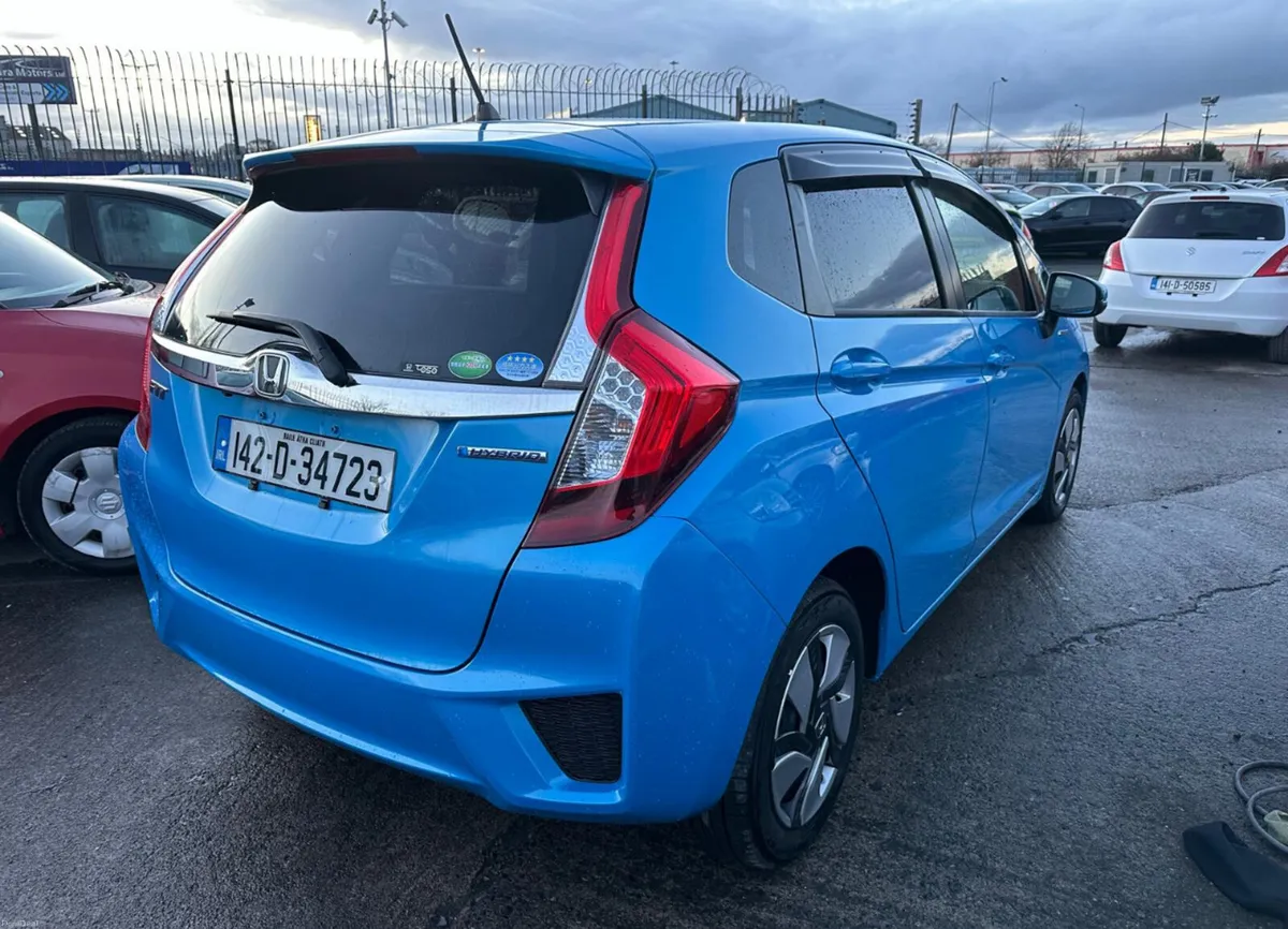 2014 Honda Fit 1.5 Hybrid Auto /  Deposit Taken - Image 4