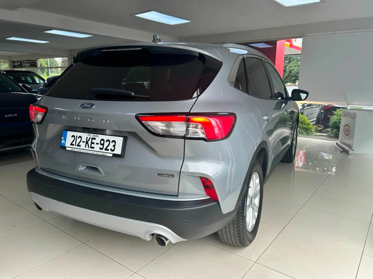 Ford Kuga PHEV Titanium - Image 3