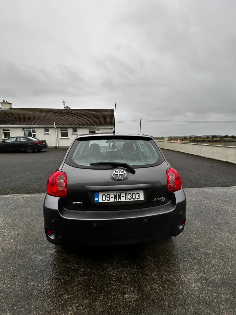Toyota Auris 2009 - Image 4