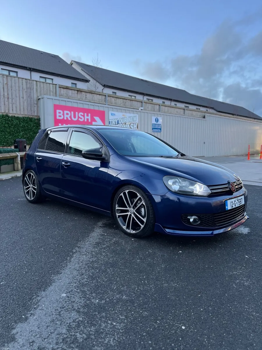 Volkswagen Golf 2012 - Image 1