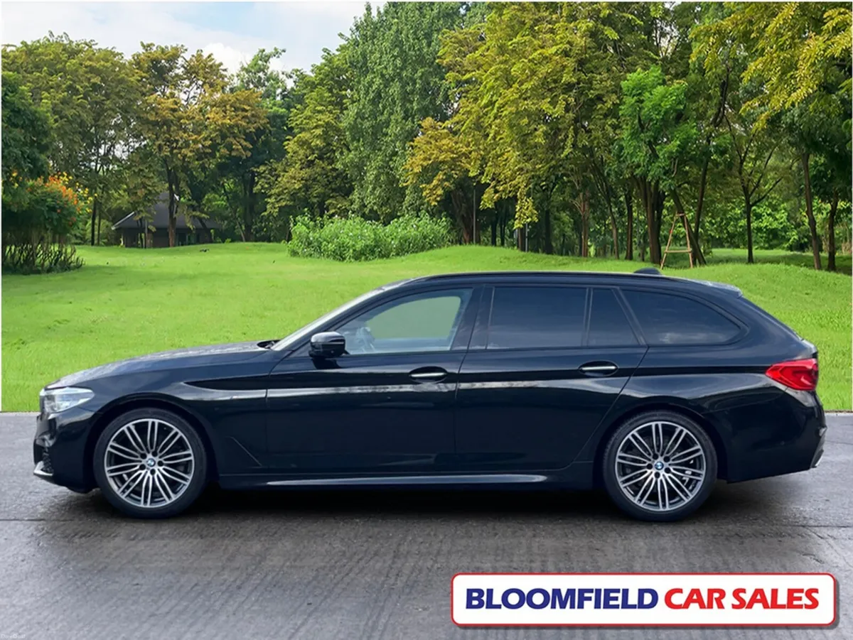 BMW 5-Series MSPORT , PAN ROOF // IMMACULATE - Image 4
