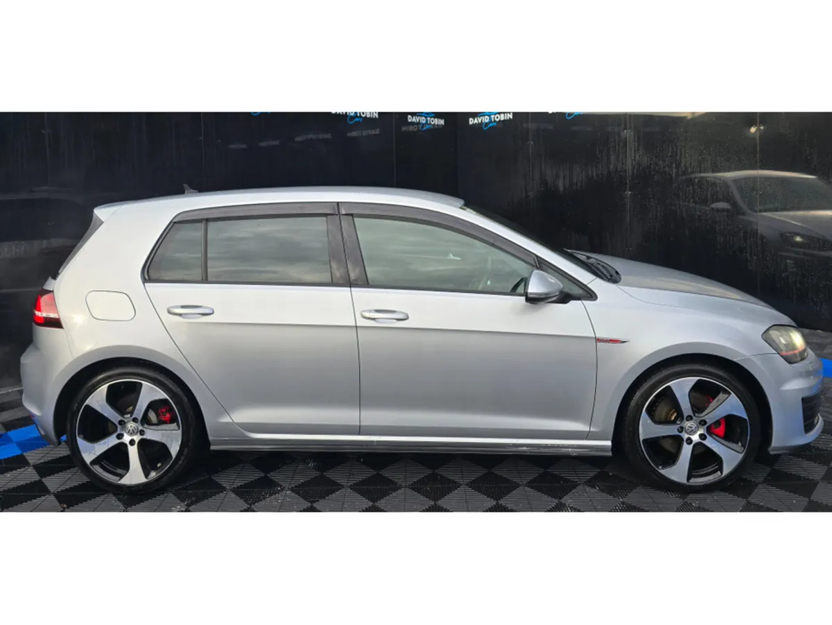 Volkswagen Golf 2.0 GTI 220 BHP DSG - Image 2