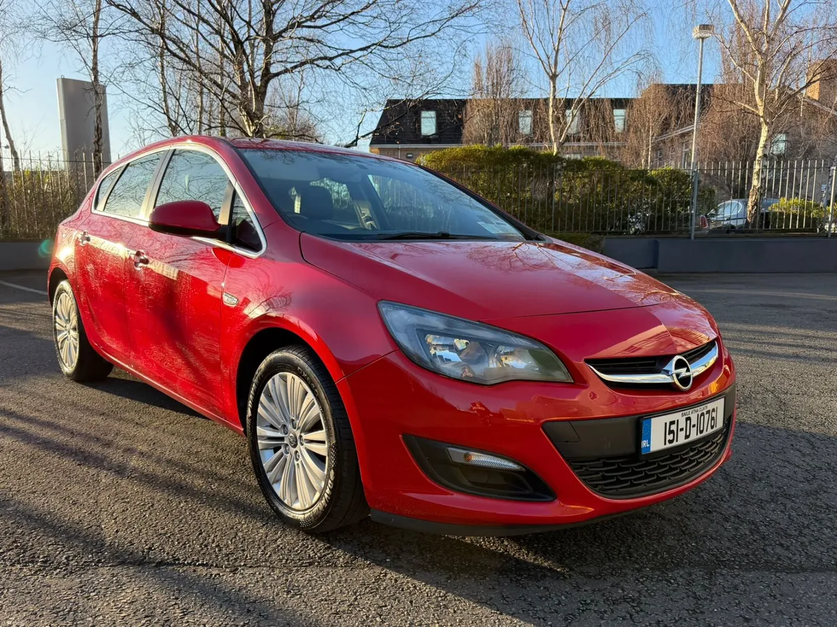 Opel Astra 1.6 CDTI Excite - Image 1