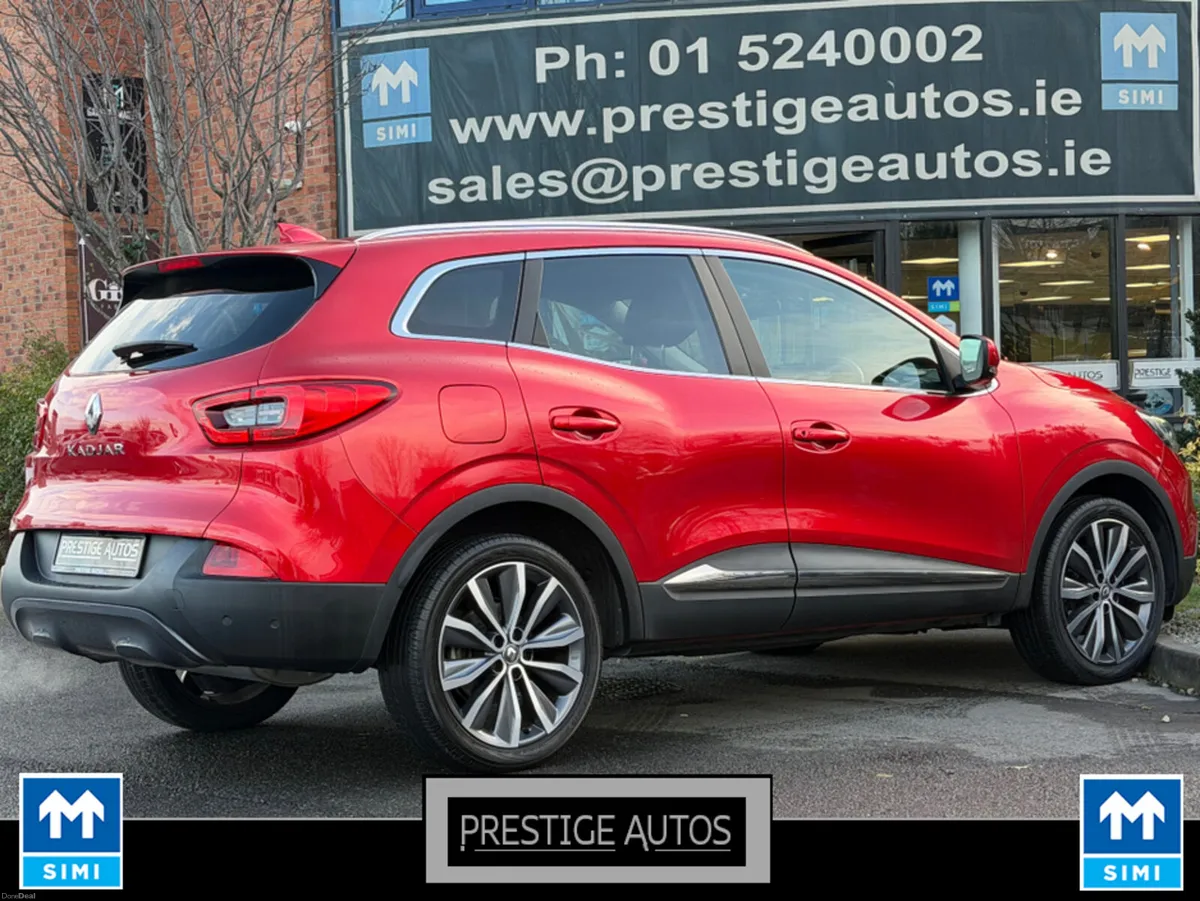 Renault Kadjar 1.2 PETROL AUTO ICONIC MODEL *CAR I - Image 4