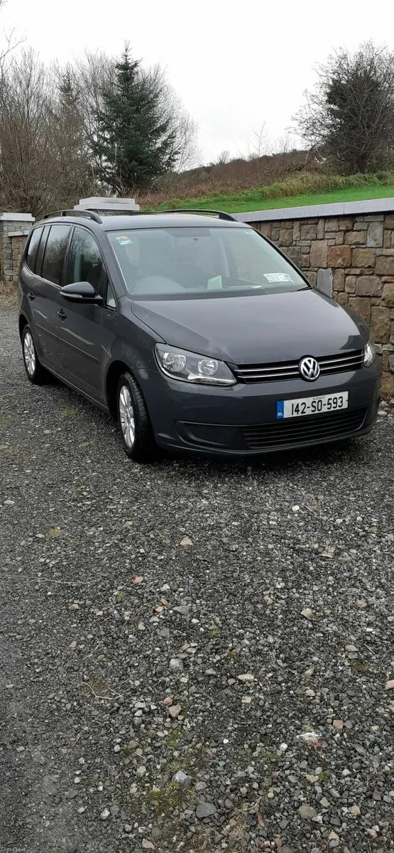 Volkswagen Touran 2014 - Image 1