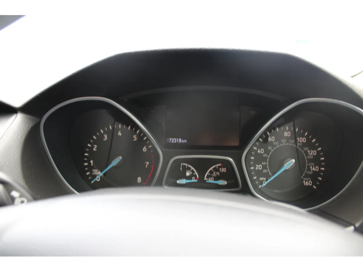 Ford Focus 1.0 ZETEC EDITION 125PS 5DR T - Image 3