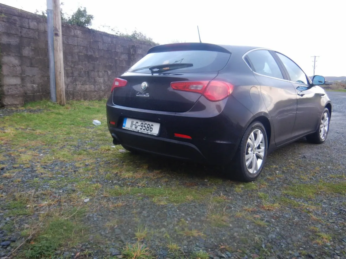 Alfa Romeo Giulietta 2011 - Image 3