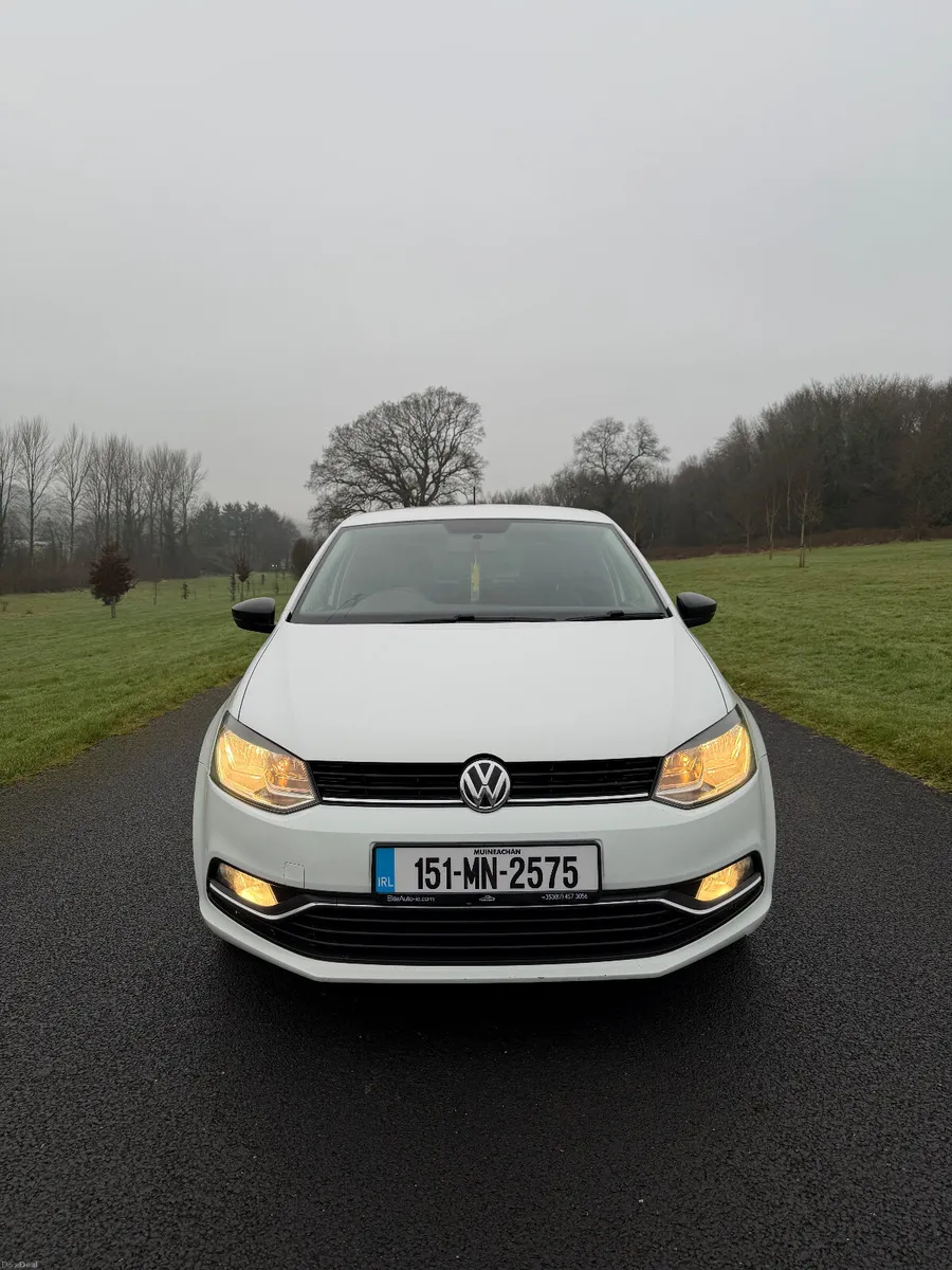 Volkswagen Polo 2015 - Image 2