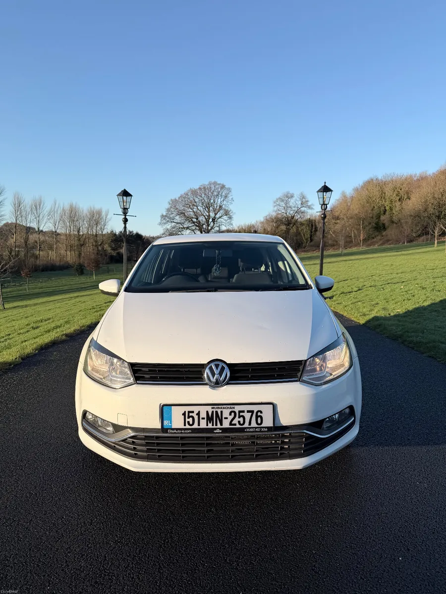 Volkswagen Polo 2015 - Image 2