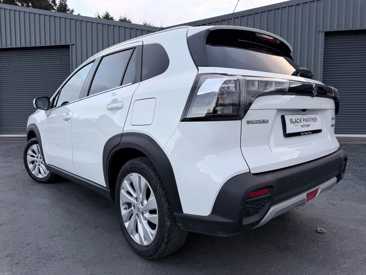 Suzuki SX4 S-Cross 231’ 1.4 Hybrid HIGH SPEC - Image 3
