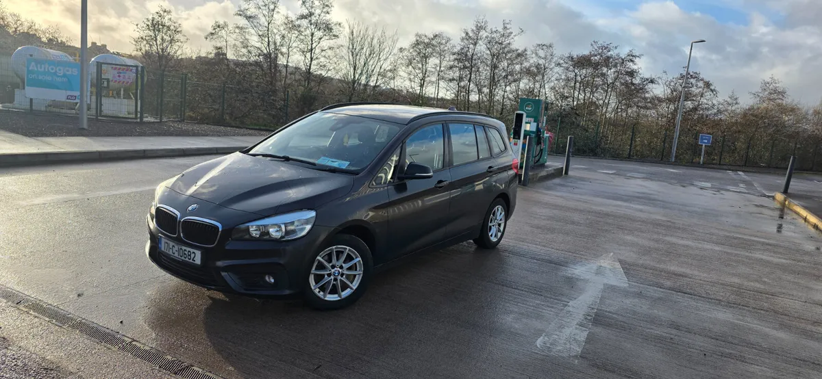 BMW 2-Series 7 Seater One Owner from new - Image 2