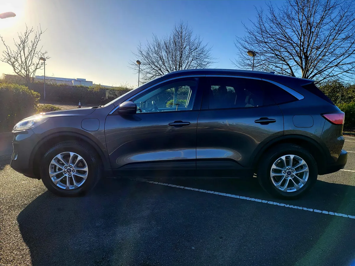 2023 FORD KUGA PHEV TITANIUM HYBRID - Image 6
