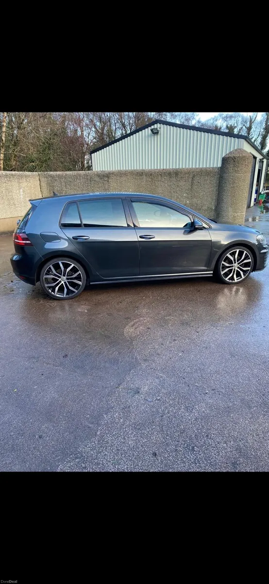Volkswagen Golf GTD
139000 
Tartan heated seats
Au - Image 3