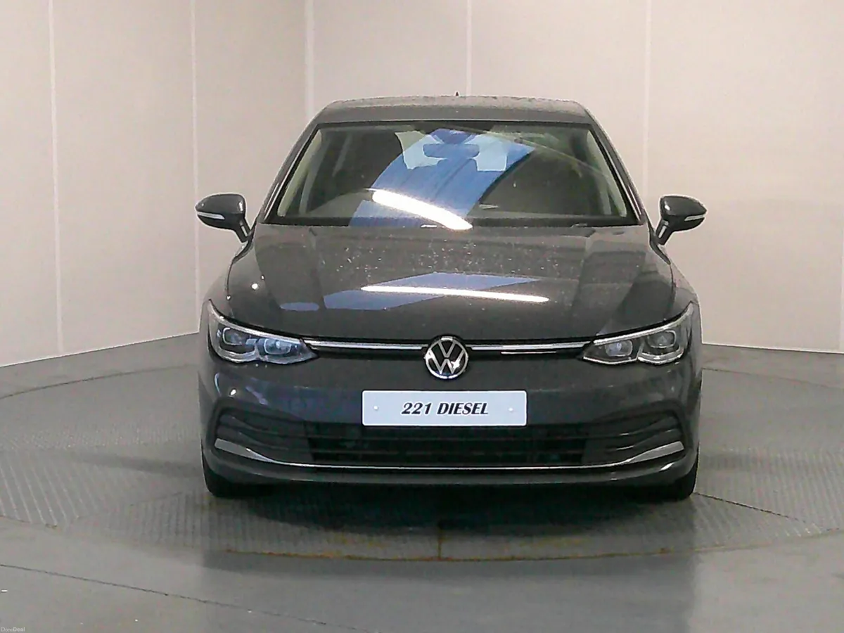 Volkswagen Golf 2022 - Image 2