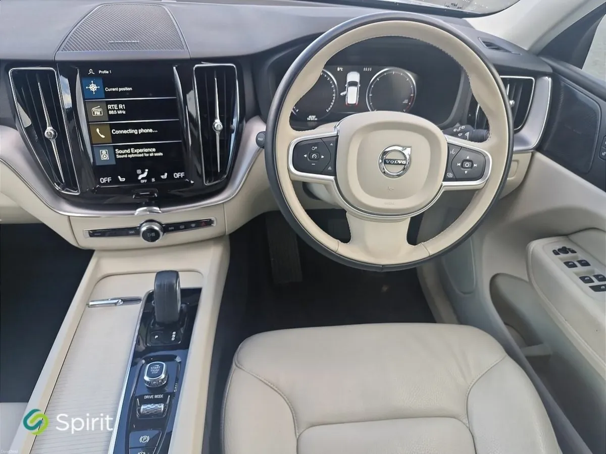 Volvo XC60 B4 197hp "Mild Hybrid Diesel" Full Leat - Image 4