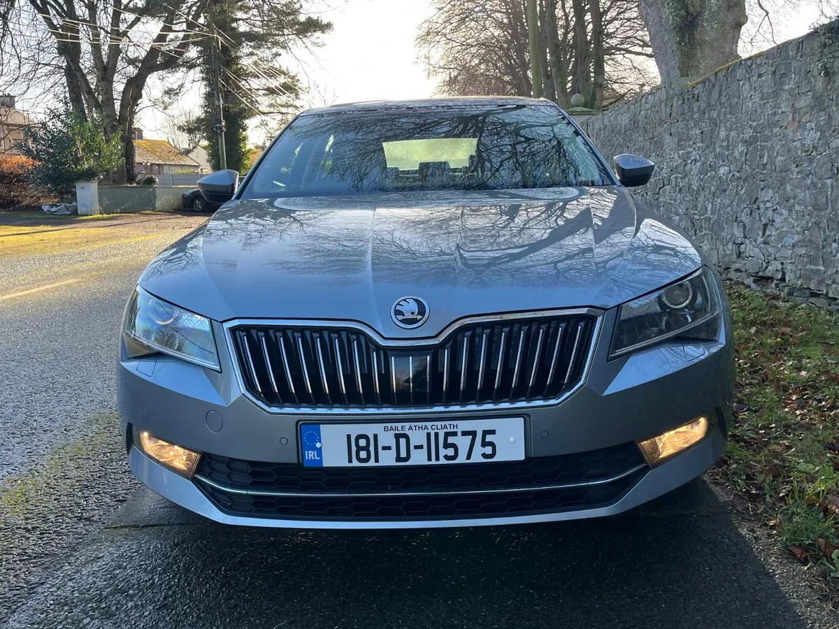 SKODA SUPERB 1.6 TDI STYLE 147 BHP - Image 4