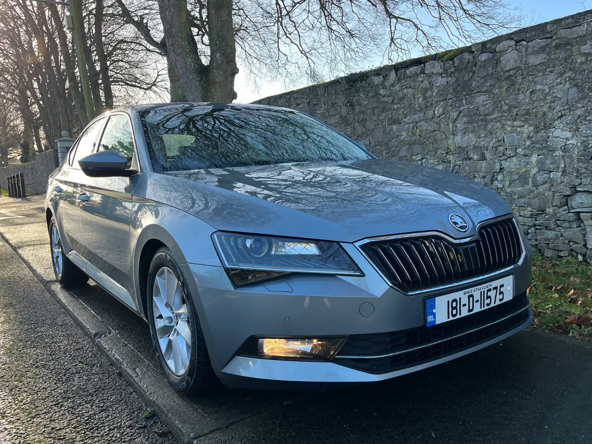 SKODA SUPERB 1.6 TDI STYLE 147 BHP - Image 3
