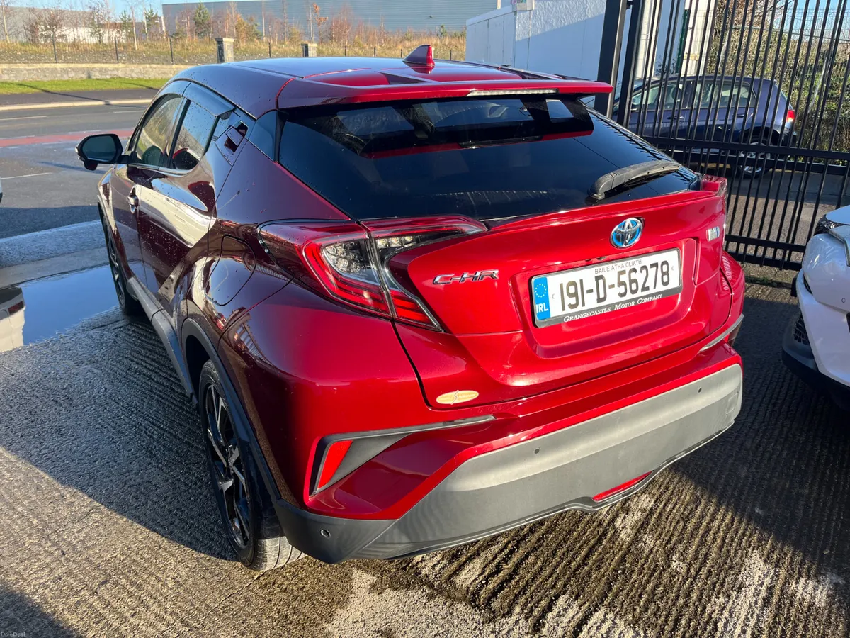 TOYOTA C-HR 2019, 1.8 HYBRID AUTO LOW KM HIGH SPEC - Image 4