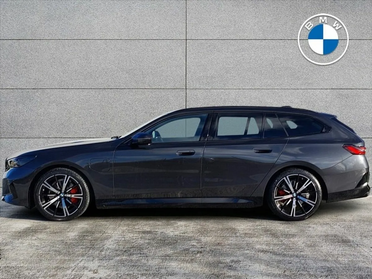 BMW 5-Series 530e M Sport Pro Touring - Image 3