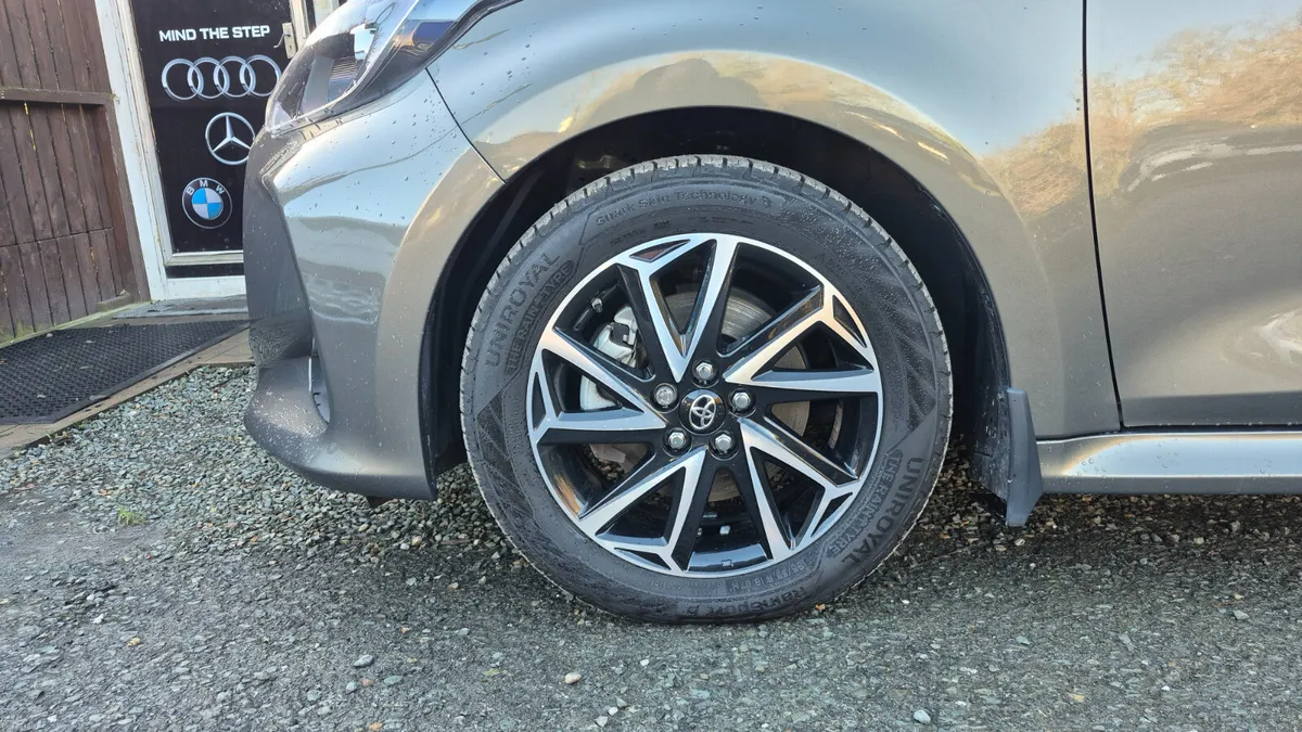 Toyota Yaris (Deposit taken) - Image 4