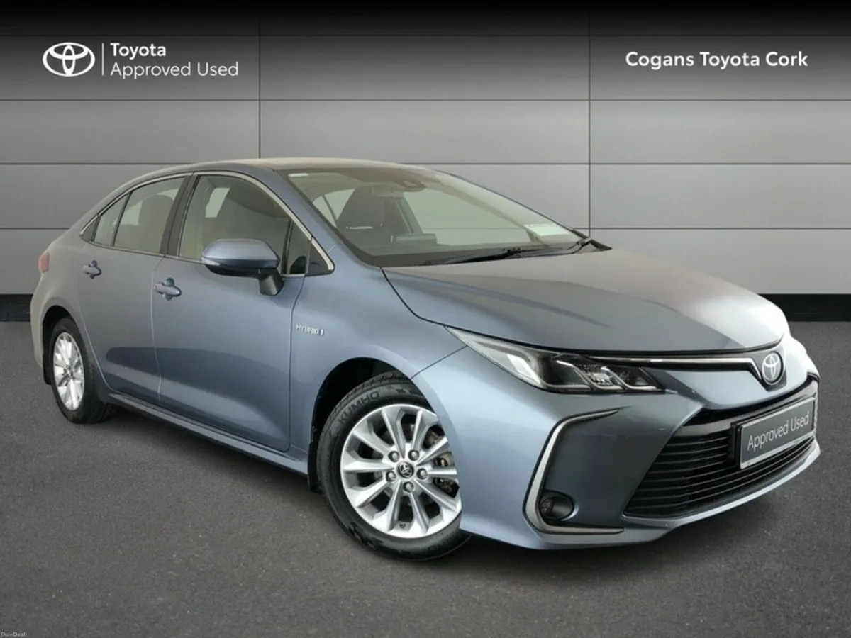 Toyota Corolla COROLLA HYBRID LUNA SAL - Image 1