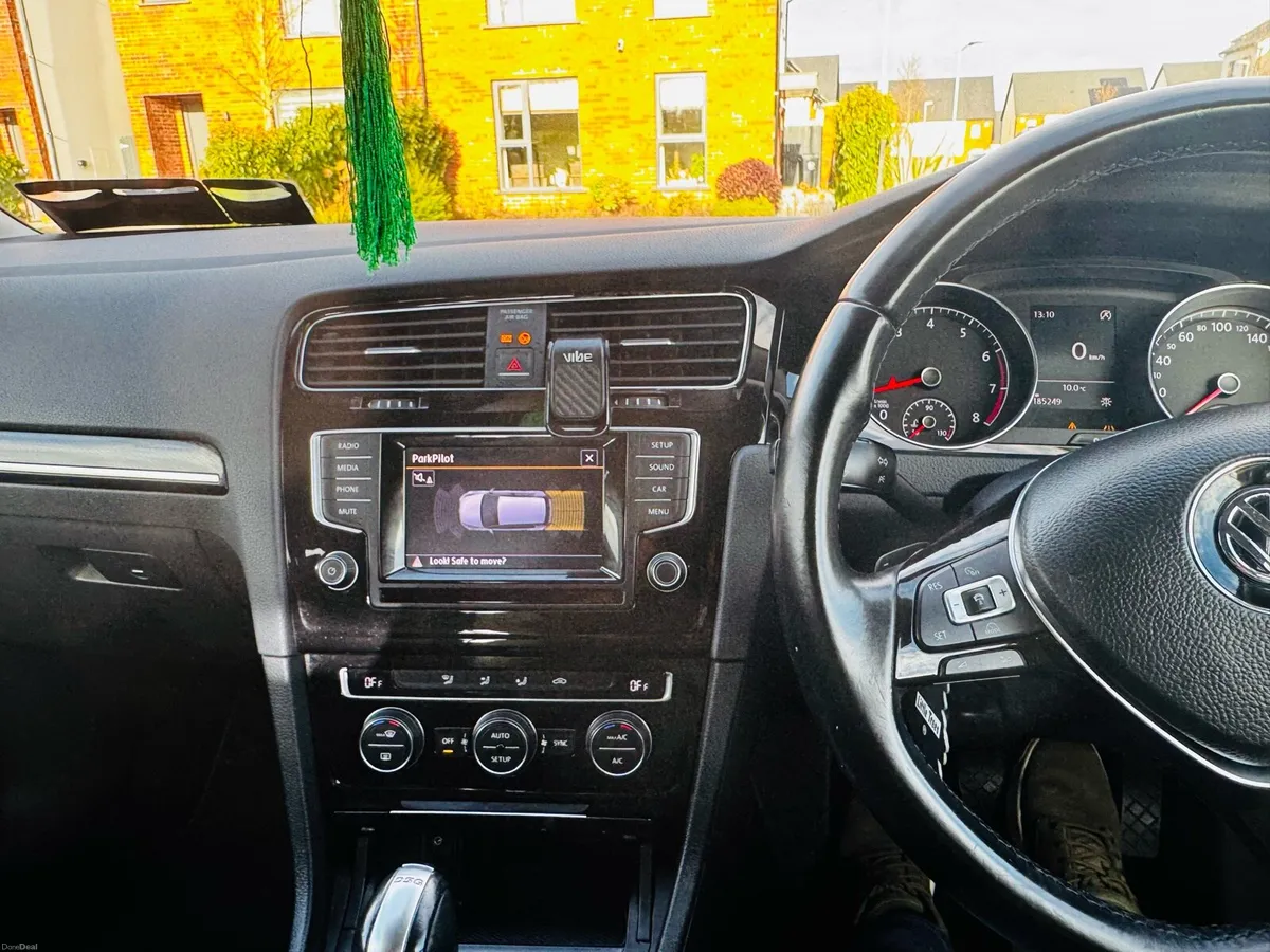 2013 Volkswagen Golf High-line 1.4L petrol DSG - Image 3