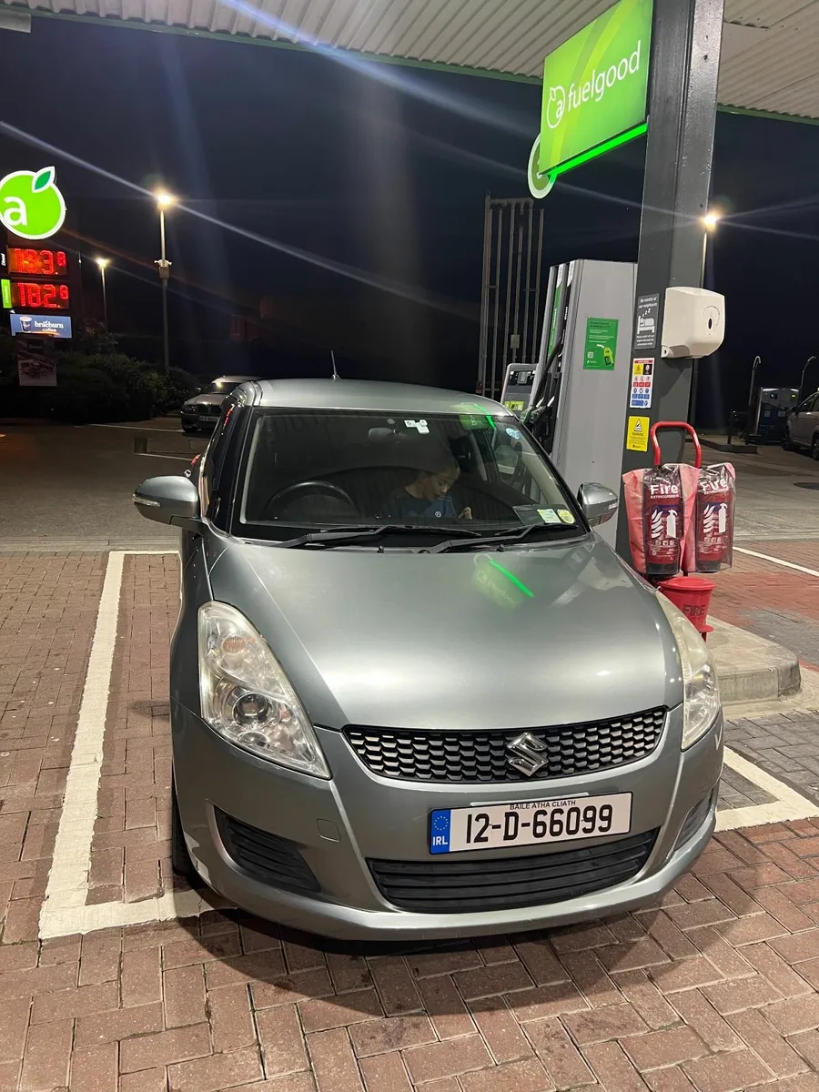 Automatic Suzuki Swift 2012 - Image 2