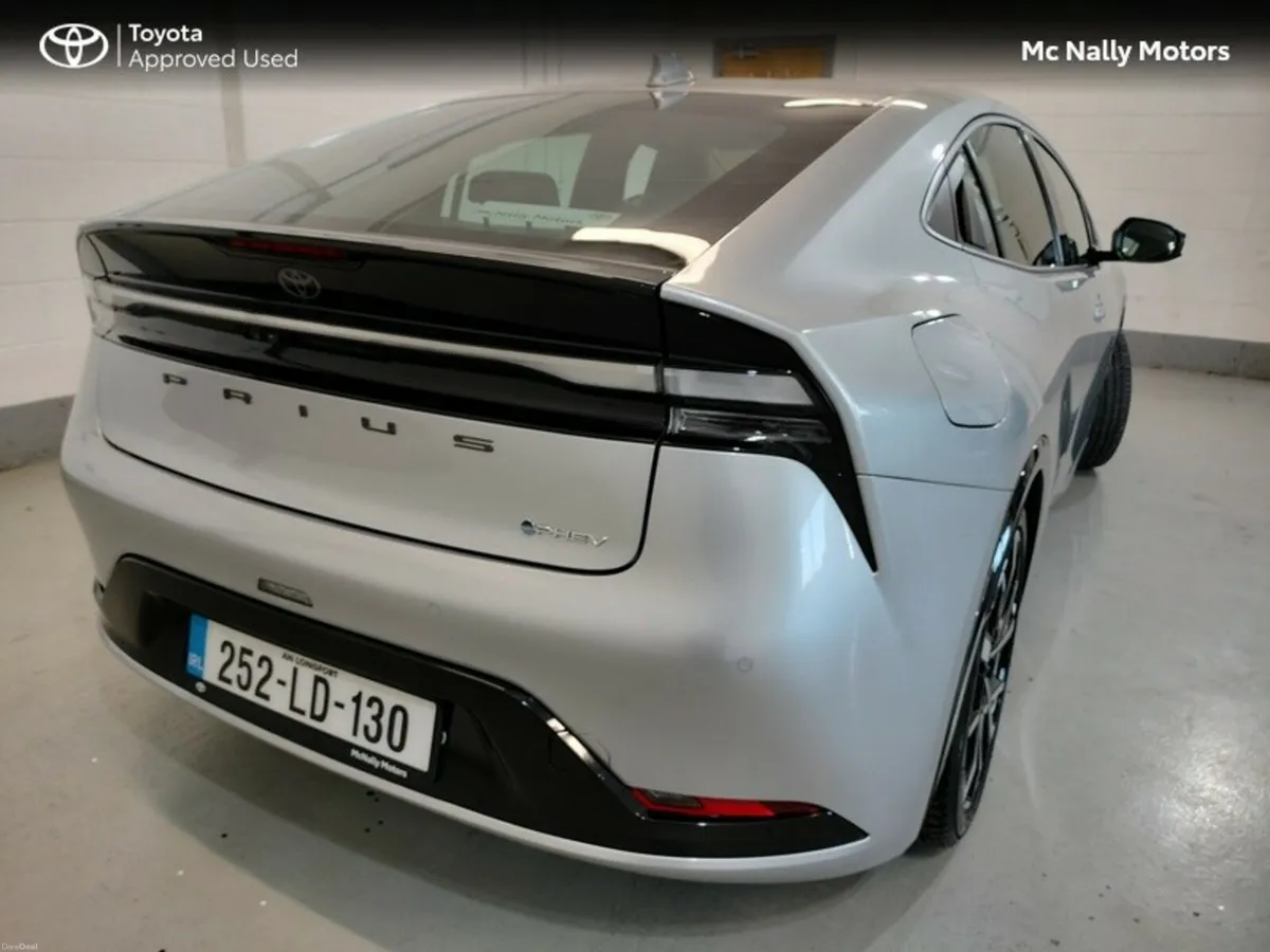 Toyota Prius 252 REG  PHEV 2.0 LTR DEMONSTRATOR - Image 2