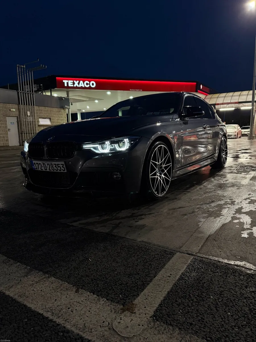 BMW 330e 2017 - Image 4