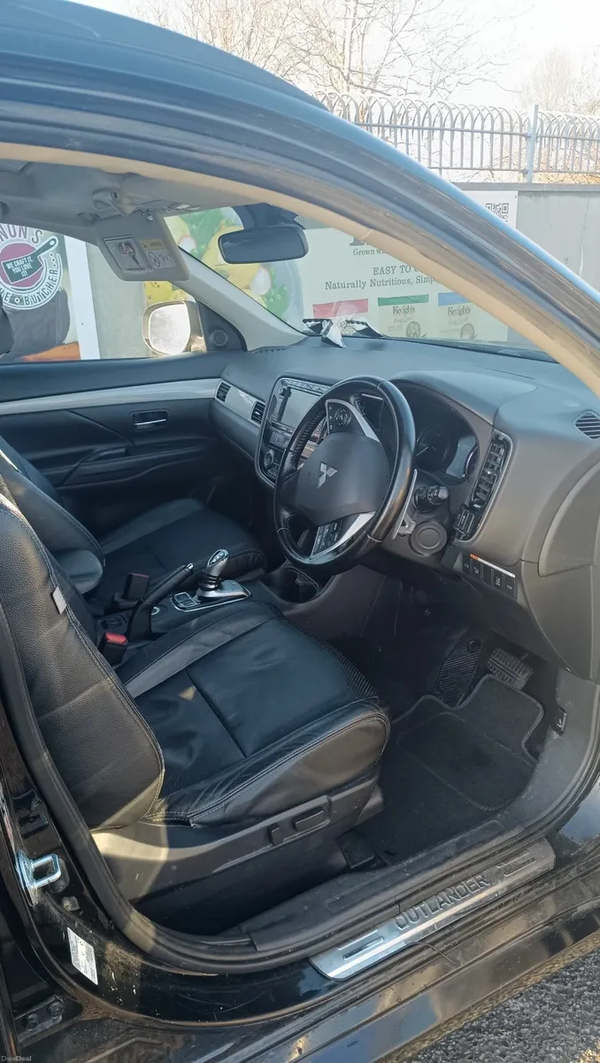 Mitsubishi Outlander 2014 - Image 3