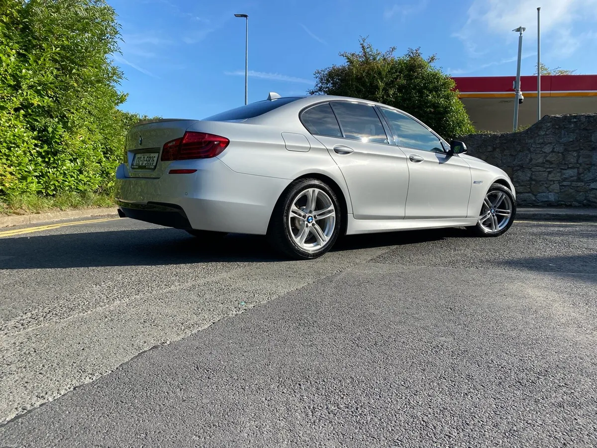 5 Series BMW - Image 2