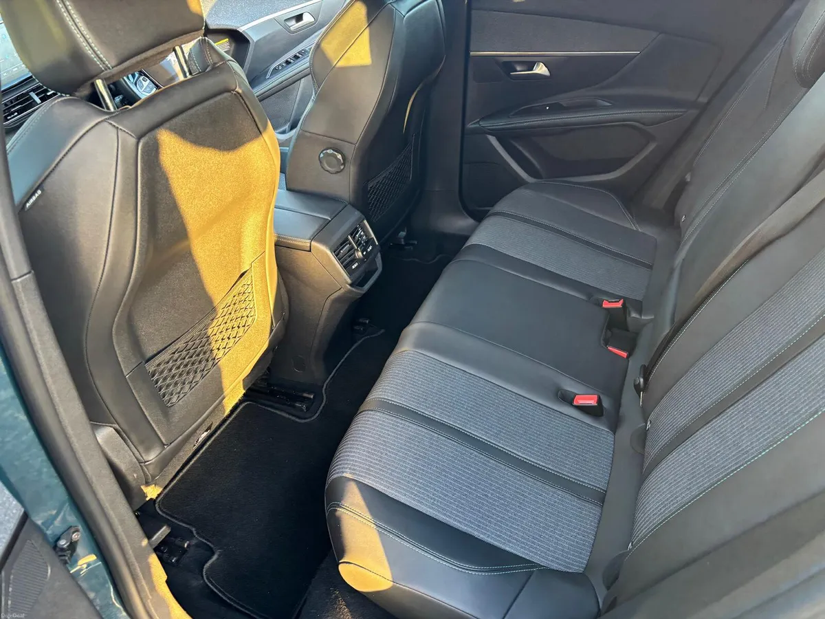 Peugeot 3008 2022 - Image 6