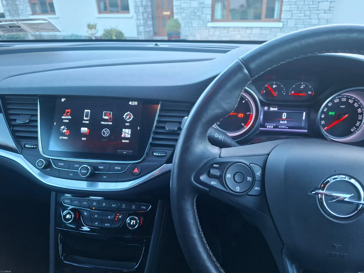 Opel Astra 2018 - Image 4