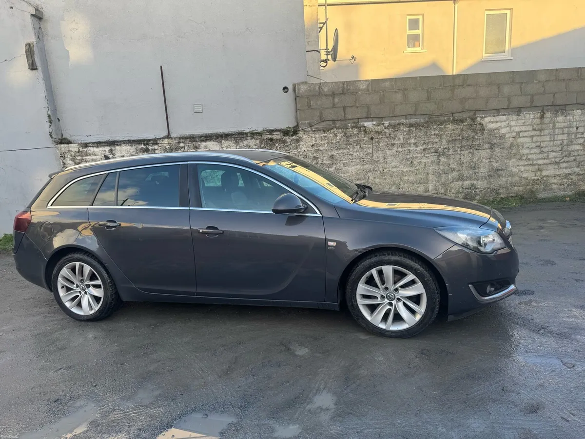 Vauxhaul Insigne - Image 2