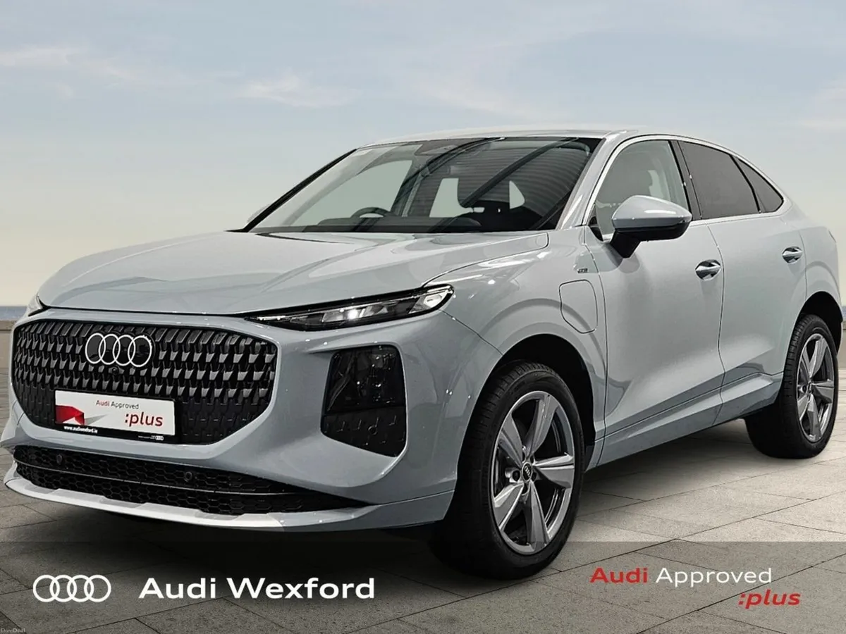 Audi Q3 Audi Q3 Sportback SE e-hybrid 200 kW S tro - Image 4