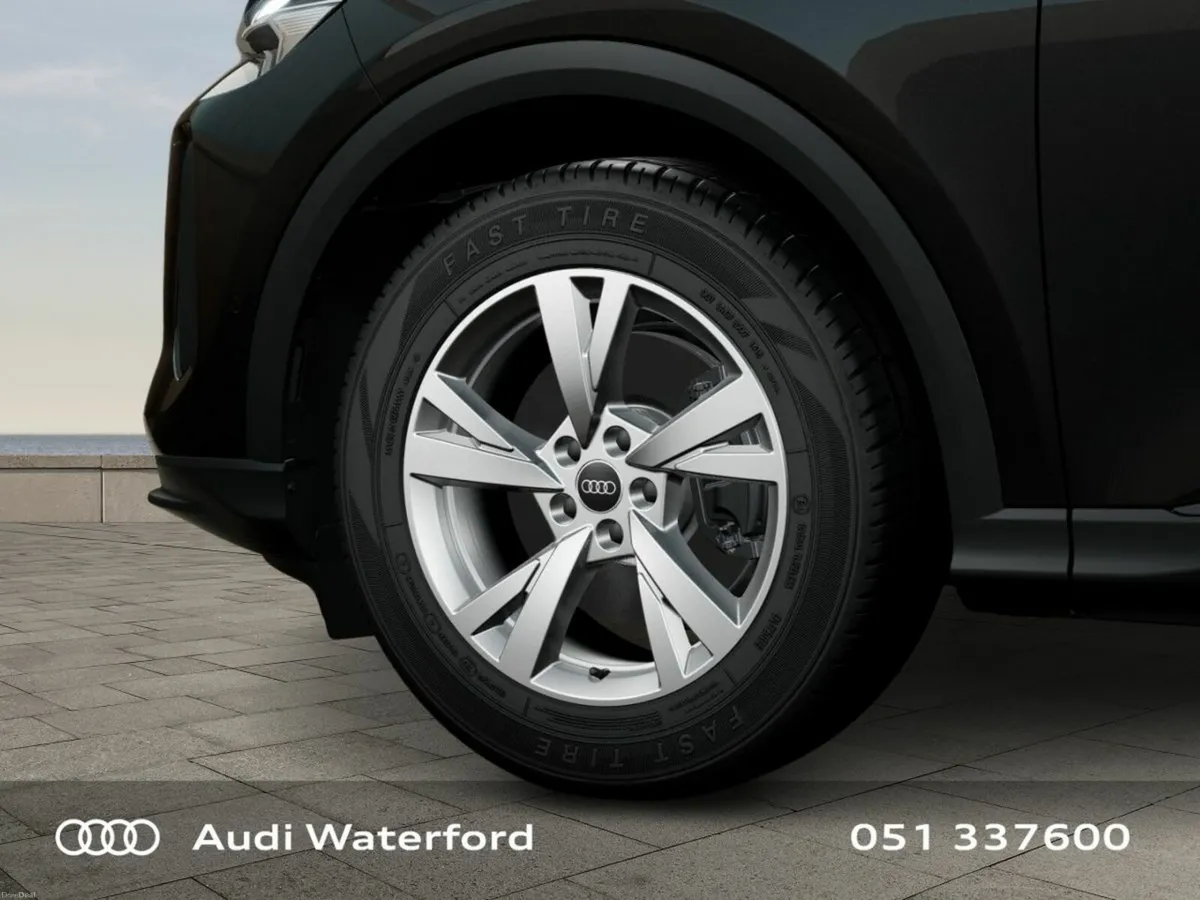 Audi Q5 40 TDI Quattro SE from €740 per month - Image 5