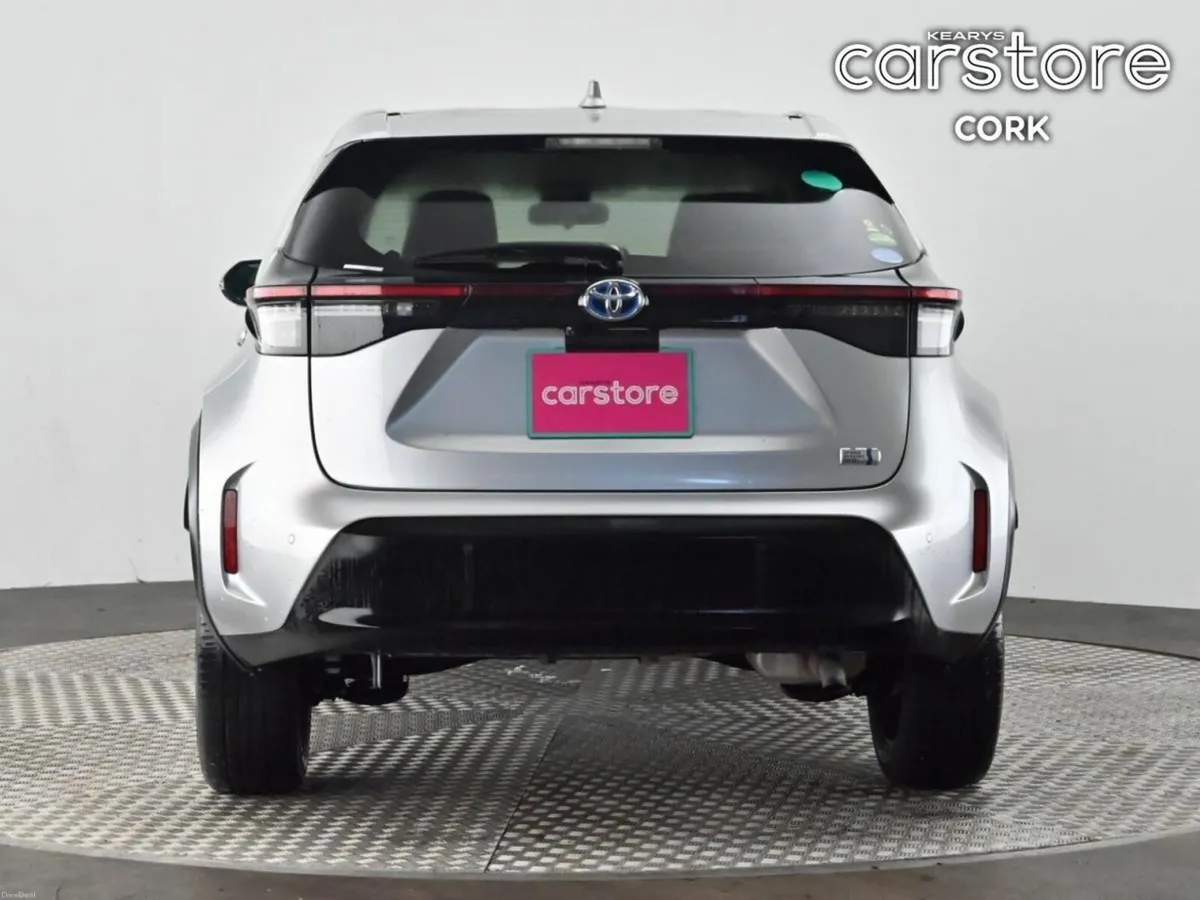 Toyota Yaris Cross 1.5 Hybrid CVT Luna Sport - Image 4