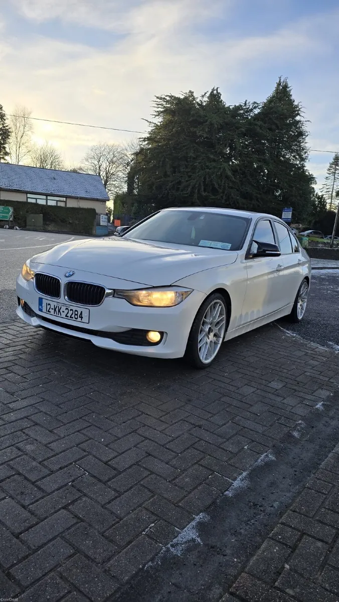 BMW 3-Series 2012 - Image 2