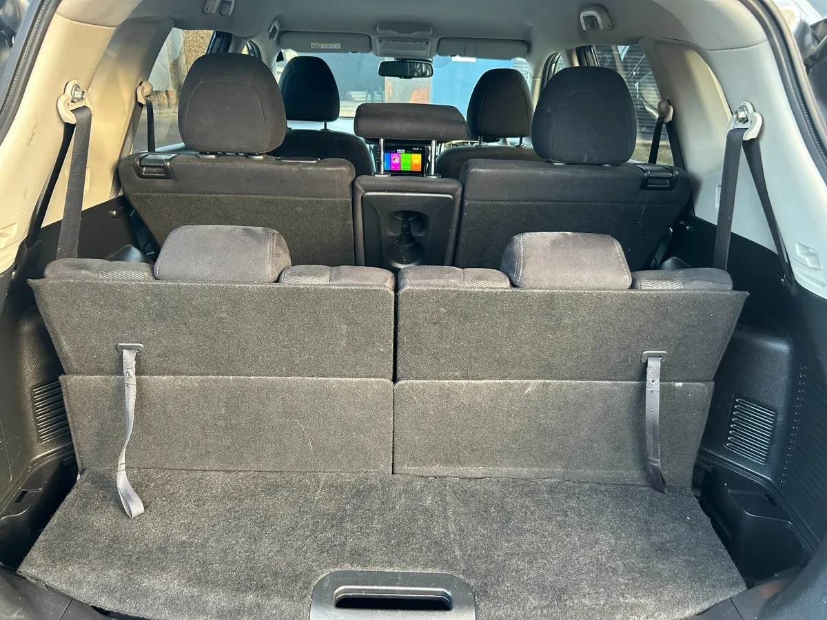 171 Nissan X-Trail  auto 1.6DCI 7 seaters 07/27 - Image 4