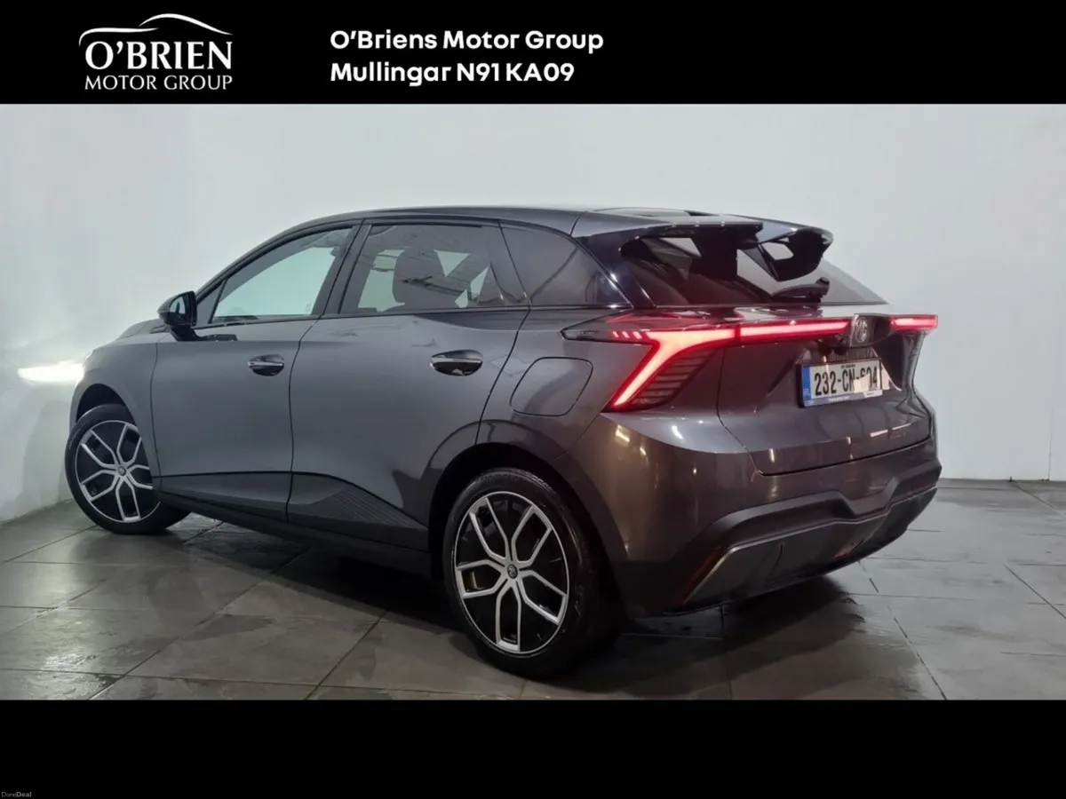 MG MG4 MG4 LR Exclusive - Image 3