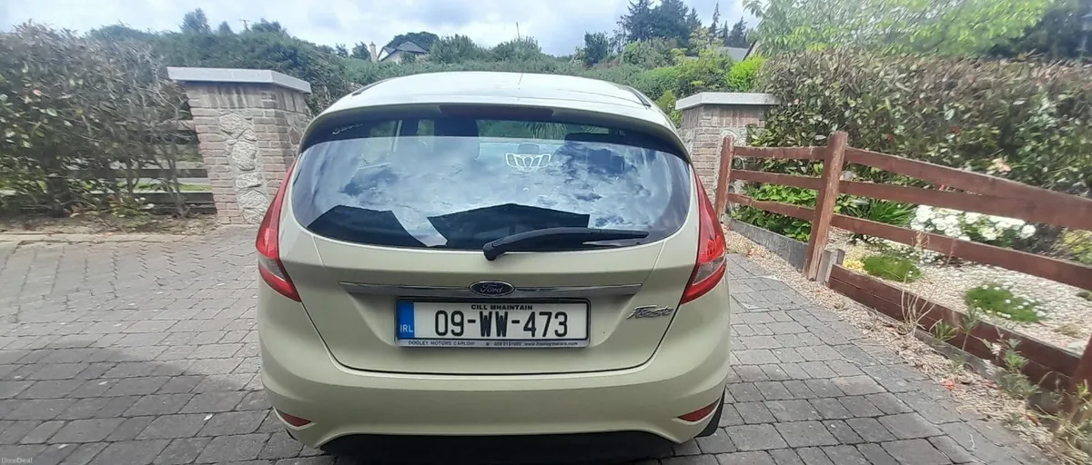 Ford Fiesta 2009 - Image 2