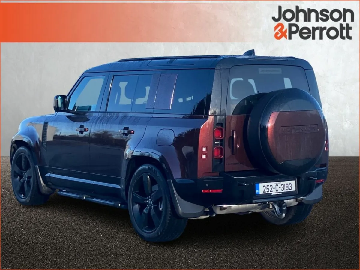 Land Rover Defender 110 2.0 Si4 PHEV 300 PS Sedona - Image 3
