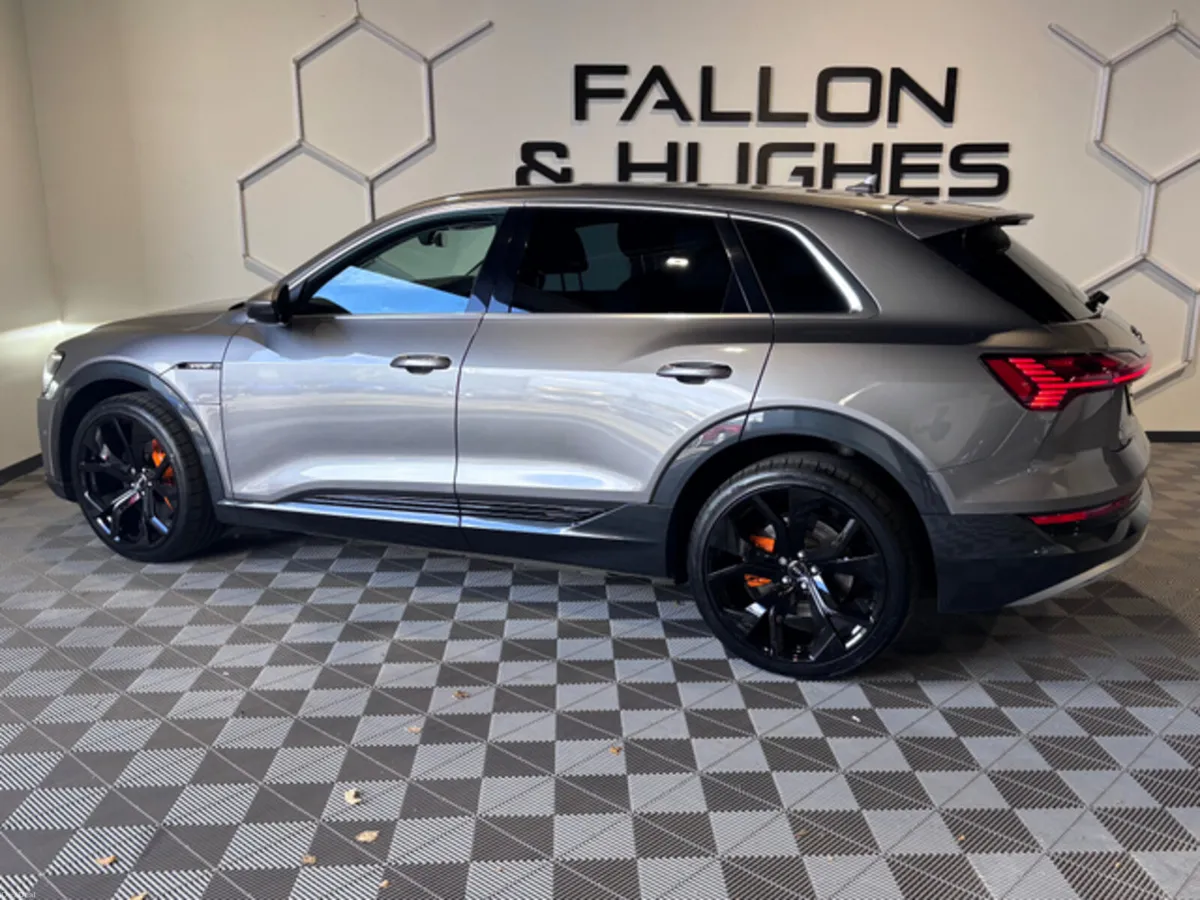 AUDI E-TRON TECHNIK 55 QUATTRO // UPGRADED ALLOYS - Image 4