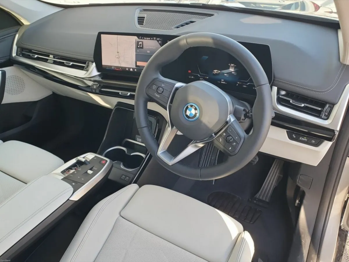 BMW iX1 iX1 eDrive20 xLine - Image 6